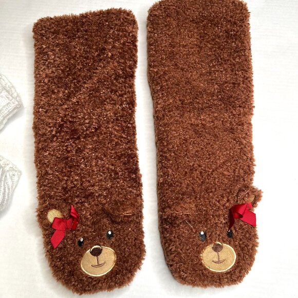 2 Pairs of Slipper Socks Brown Bear with Bows White Cable Knit Sherpa Faux Fur - Picture 3 of 13